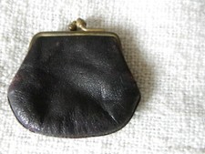 Ancien porte monnaie en cuir