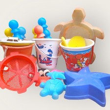 ?️ Lot jouets de plage vintage (marque MOB) – Environ 10 pièces