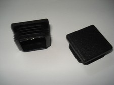 Lot de 2 embouts bouchons noirs PVC pour tube 70x70 mm carre ailette pied table