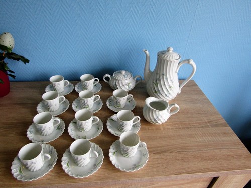 Service café porcelaine - a, en