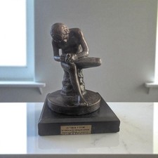 Statue en bronze ,une reproduction du Tireur D'épine 