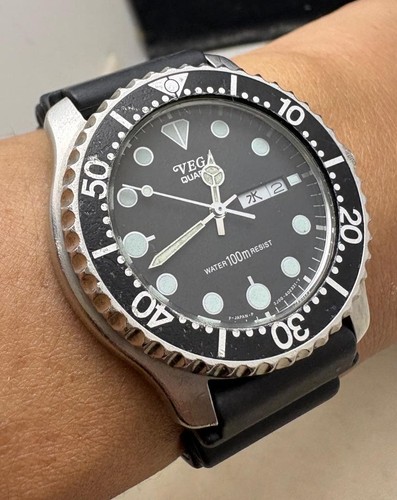 Montre plongée quartz - de, à