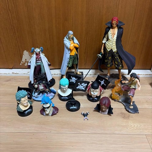 Lot one piece - figurine, shanks