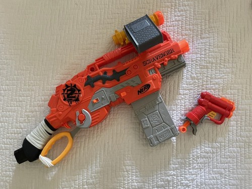 Nerf zombie strike - zombie, scravenger