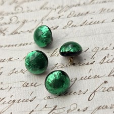 4 BOUTONS Anciens en Verre Napoléon III Fin XIXè Vert Glass Button 10 mm