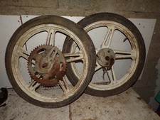 paire de jantes roues Jawa 210 16" mobylette 41125