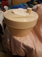 Moulin à salade Triumph beige