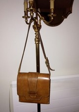 Sac saccoche à bandouliere  cuir epais