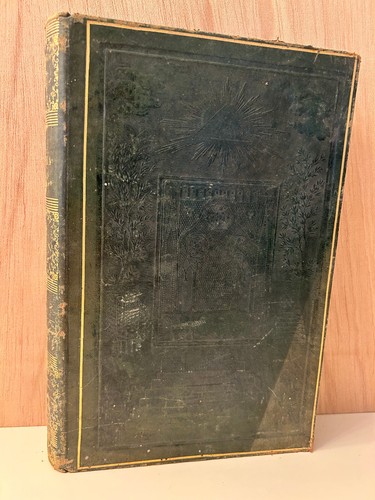 Biblia sobre libro - la,