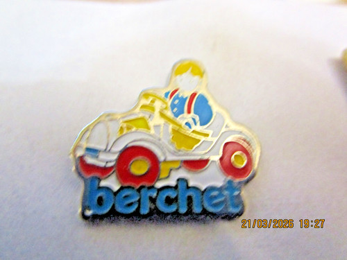 Pin enseignes jouets - pin's,