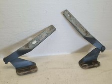 Charnière capot moteur pour