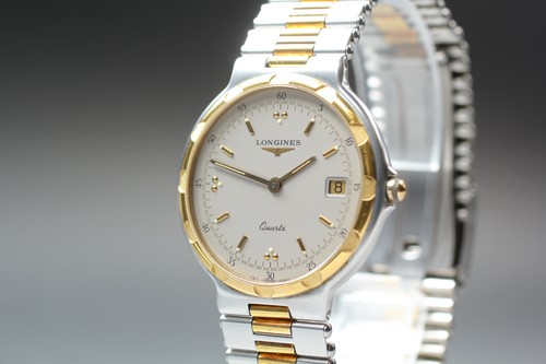 Presque comme neuve montre - [presque,