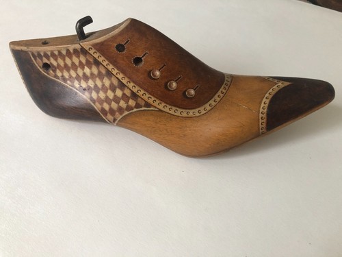 Forme chaussure peinte - de,