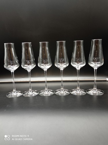 Flutes champagne en - à,