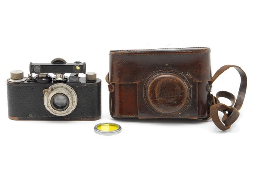 Appareil photo argentique - , noir