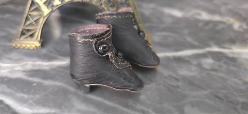 Poupée ancienne bottines - ancienne,