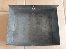 Caisse de flipper en tôle sans couvercle ,rouillée,  dans l'état : voir photos