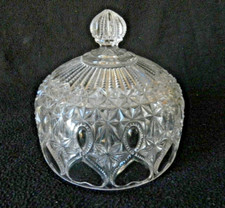 Ancienne Cloche à Fromage / Gâteaux en Verre Pressé Moulé