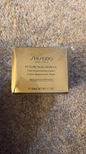 Shiseido Future Solution LX