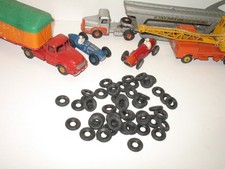 D05, DINKY X 50 pneus bande ronde (camion willéme, boilot, ferrari, ) ...20/8
