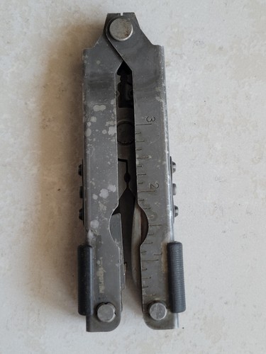Ancienne pince multifonction - pince,