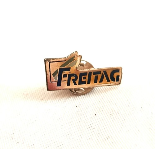 Pin freitag - pin's,