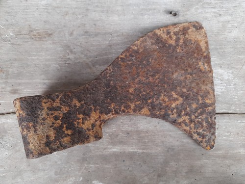 Hache outil ancien - hache,