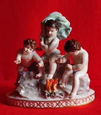ANTIQUE GROUPE STATUES FIGURINE PUTTI CHERUBINS FEU DE BOIS PORCELAINE VOLKSTEDT