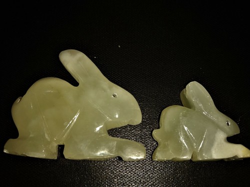 Figurines sculptées lapins - , en