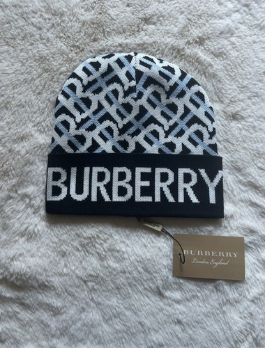 Bonnet burberry motifs - À,