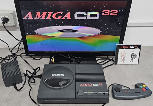 Commodore amiga 32 - commodore, cd