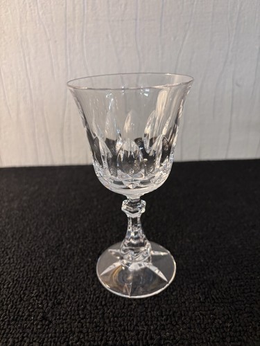 Verres vin modèle cristal - a,