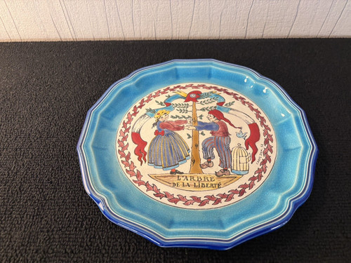 Assiette révolution