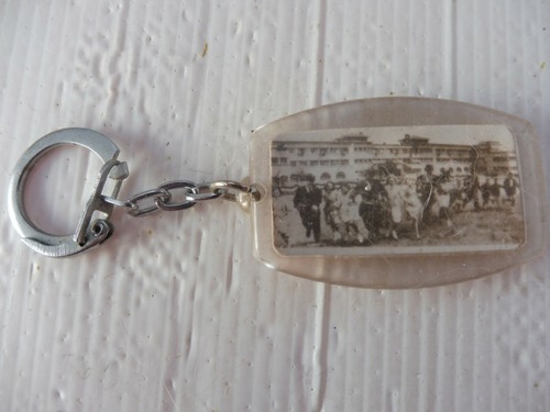 Porte cles des annees - porte,