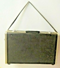 ANCIENNE VALISE DE PROTECTION