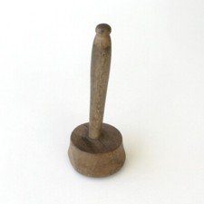 Très Ancien Pilon en Bois -