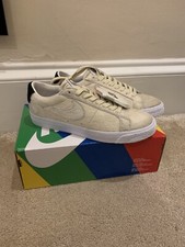 Lot NIKE SB BLAZER LOW MEDICOM