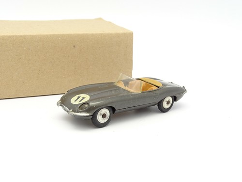 Corgi toys jaguar - corgi,