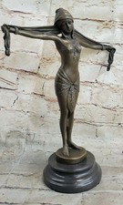 Statue Figure En Bronze Art