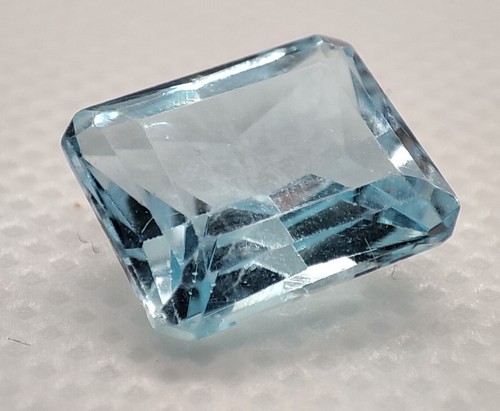 Topaze bleue naturelle - , /