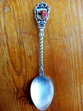 Ancienne cuillère de collection en argent 800