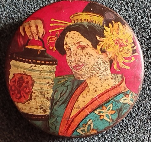 Ancienne rare boite tole - rare,