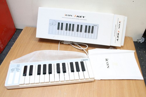 Occasion comme neuf clavier - comme, :