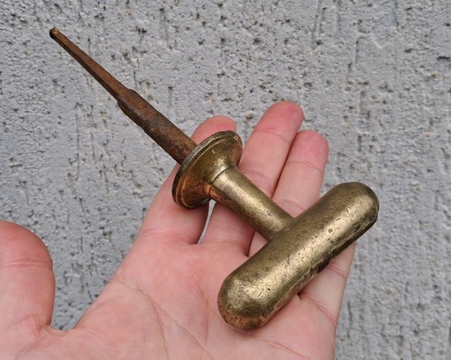 Ancienne poignée bronze ou - en,