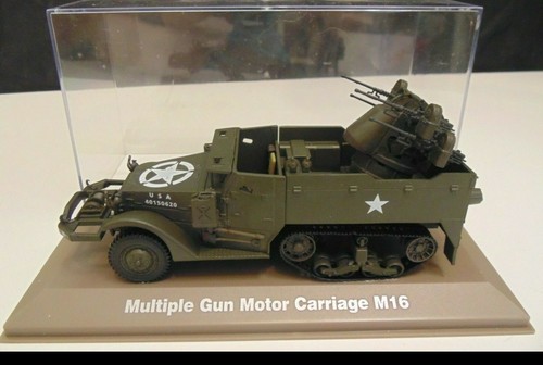 Vehicule miniature militaire