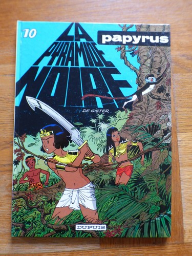 Papyrus la pyramide - la,