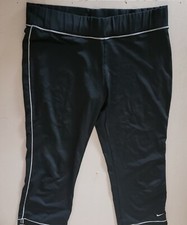 Medium Black Sz 8-10 Nike Cropped Leggings