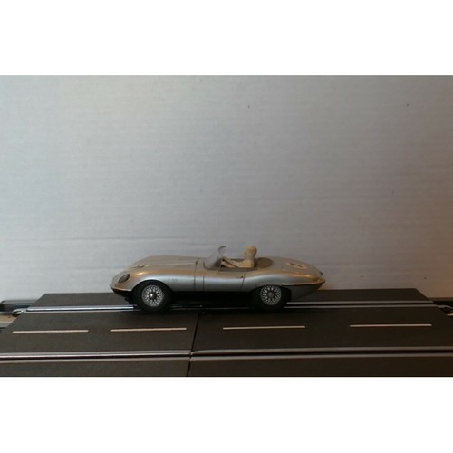Jaguar cabriolet grise - e,