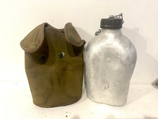 Ancien gourde militaire