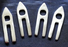 4 jolies clavettes, chevillettes de reliure alu neuves, matériel relieur reliure